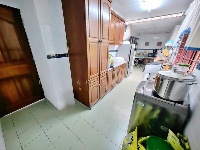 2-storey Terraced House for Sale in Seksyen 1 Bandar Baru Bangi (Bandar Baru Bangi) - Herman Sazwan Nor Rahim - Kitchen - PropertyGuru.com.my