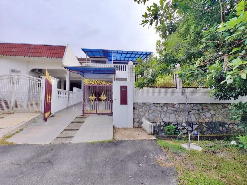 2-storey Terraced House for Sale in Seksyen 1 Bandar Baru Bangi (Bandar Baru Bangi) - Herman Sazwan Nor Rahim - Exterior - PropertyGuru.com.my
