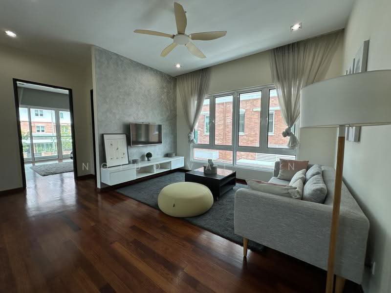 Bungalow House for Sale in Bandar Sungai Long (Selangor) - Ngiuo Vai Yan - Living Room - PropertyGuru.com.my