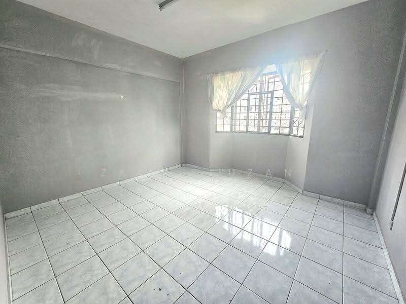 Pangsapuri untuk Dijual di Pangsapuri Suria Subang - Zann Fauzan - Interior - PropertyGuru.com.my