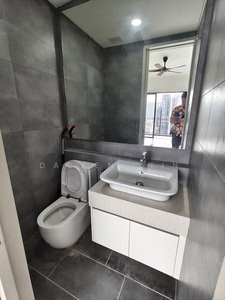 Kondominium untuk Disewa di ALIX Residences - Darren Chin - Bathroom - PropertyGuru.com.my
