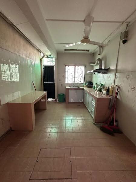 Bungalow House for Sale in Taman Bukit Mewah Fasa 9 (Kajang) - Wil Koh - Kitchen - PropertyGuru.com.my