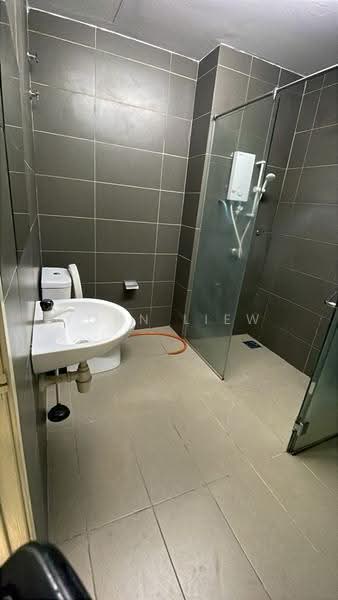 Kondominium untuk Disewa di Mutiara Ville - John Liew - Bathroom - PropertyGuru.com.my