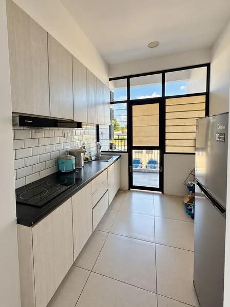 Pangsapuri untuk Disewa di Yarra Park - Jeno Tan - Kitchen - PropertyGuru.com.my