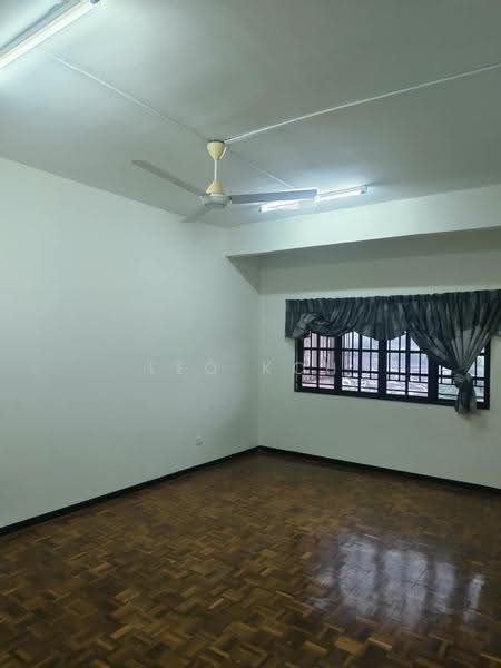Apartment for Rent at Pangsapuri Excelsa - Leo Koh - Living Room - PropertyGuru.com.my