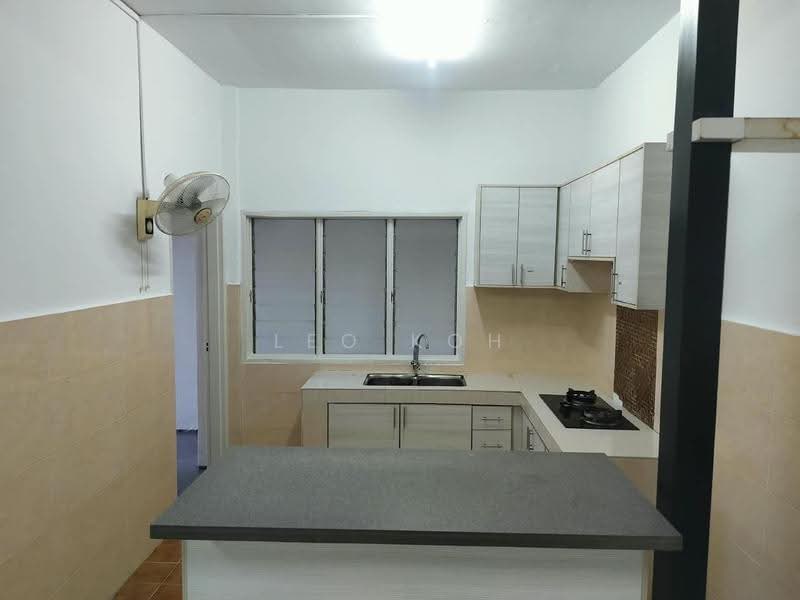 Apartment for Rent at Pangsapuri Excelsa - Leo Koh - Kitchen - PropertyGuru.com.my