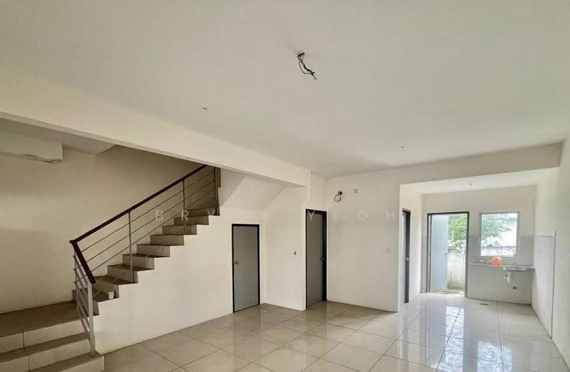 Terraced House for Rent in Kuala Selangor (Selangor) - Bryan Yeoh - Living Room - PropertyGuru.com.my