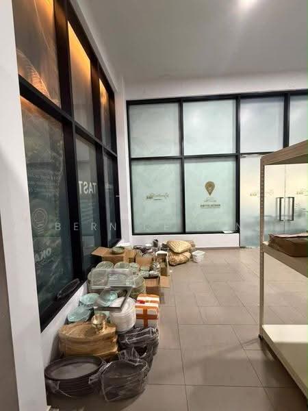 Shop for Rent in Setia Tropika (Johor Bahru) - Bernice Gan - Interior - PropertyGuru.com.my