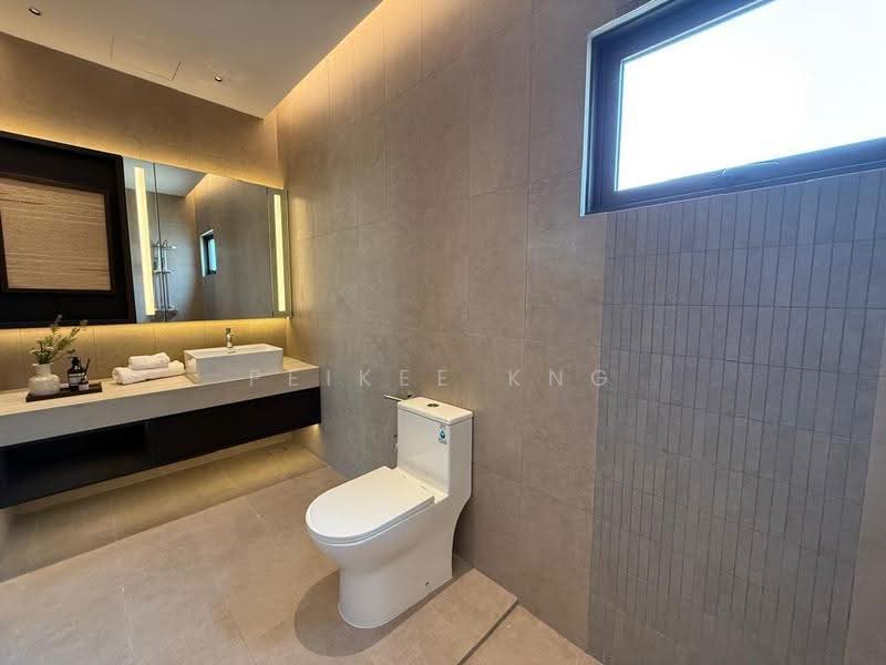 Residential Land for Sale in Melaka (Melaka) - Peikee Kng - Bathroom - PropertyGuru.com.my