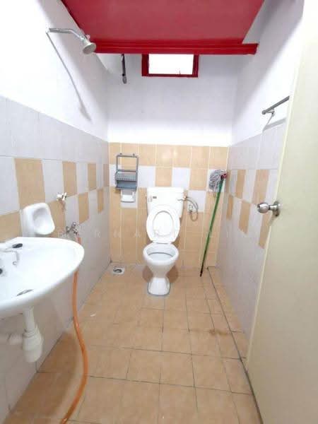 Flat for Rent at Flat Bukit Indah - Bernard Lim - PropertyGuru.com.my