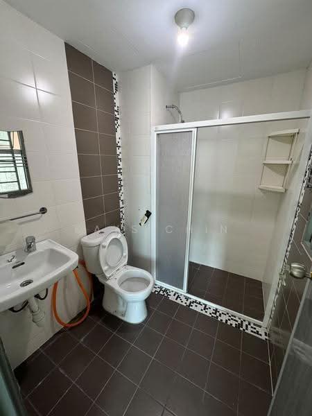 Condominium for Rent at Villa Park - Kays Chin - Bathroom - PropertyGuru.com.my