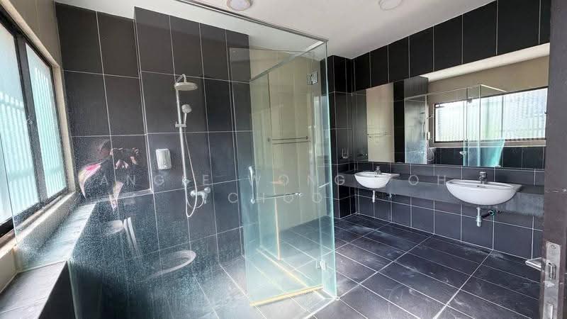Semi-Detached House for Sale in Jade Hills (Kajang) - Angie Wong - Bathroom - PropertyGuru.com.my