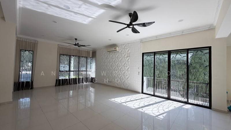 Semi-Detached House for Sale in Jade Hills (Kajang) - Angie Wong - Living Room - PropertyGuru.com.my