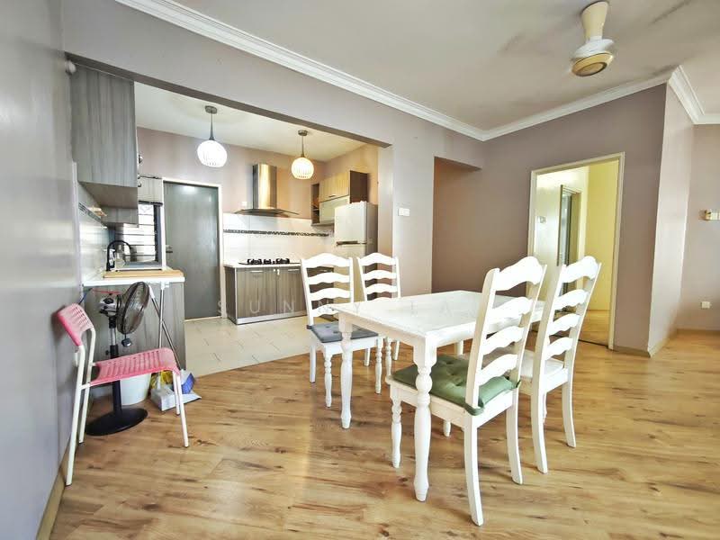 Condominium for Sale at Marina Bay Condominium - Sunny Lai - Dining Room - PropertyGuru.com.my