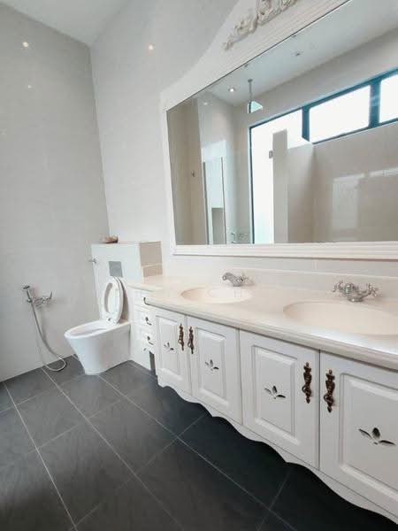Semi-Detached House for Sale in Bukit Indah (Iskandar Puteri (Nusajaya)) - Eddy Chan - Bathroom - PropertyGuru.com.my