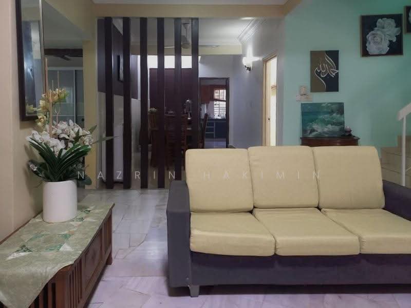 Terraced House for Sale in Bandar Tasik Puteri (Rawang) - Nazrin Hakimin - Living Room - PropertyGuru.com.my