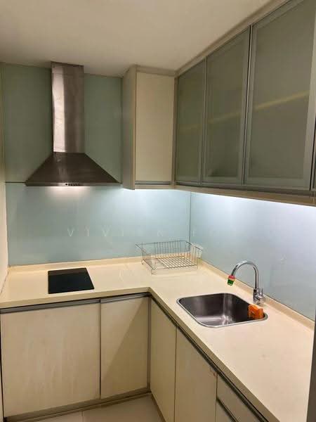 Kediaman Servis untuk Dijual di Cormar Suites (Fraser Place (Lot 163)) - Vivian Foo - Kitchen - PropertyGuru.com.my