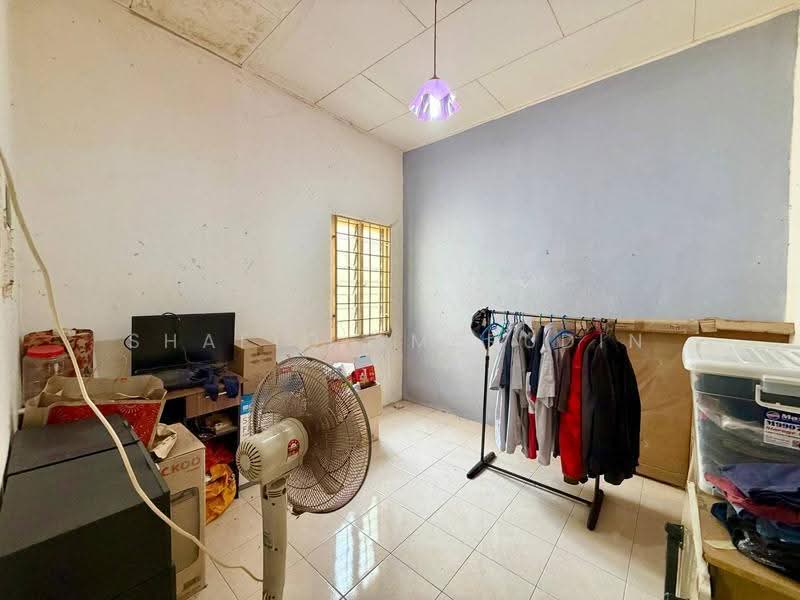 1-storey Terraced House for Sale in Nusari Bayu 1 (Labu) - Shafiq Amerudin - Interior - PropertyGuru.com.my