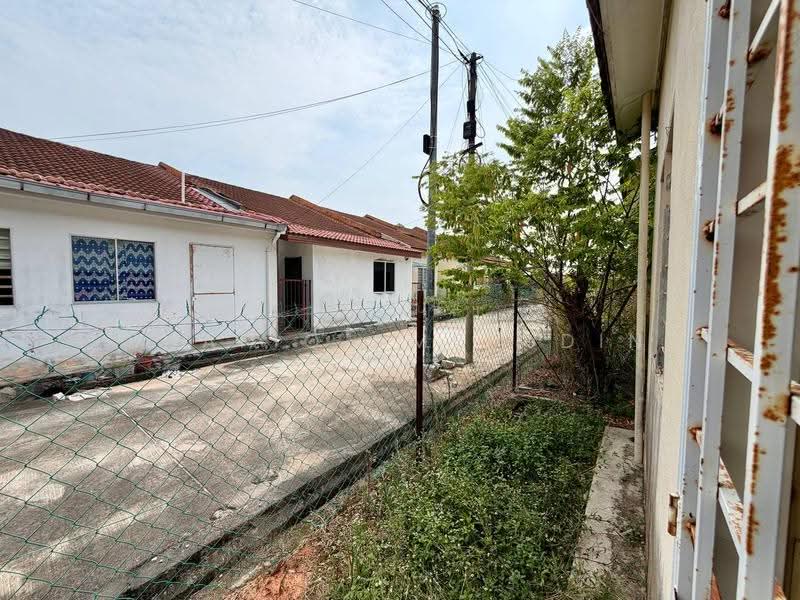 1-storey Terraced House for Sale in Nusari Bayu 1 (Labu) - Shafiq Amerudin - Exterior - PropertyGuru.com.my