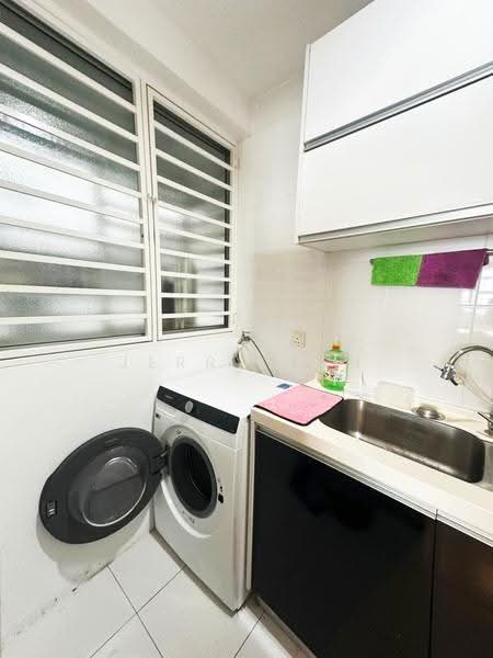 Apartment for Rent at The Pulse Condominium - Jerry Tan - Kitchen - PropertyGuru.com.my