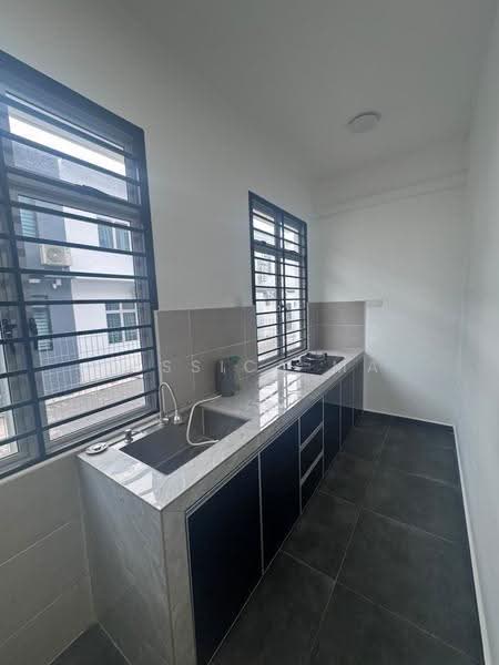 Terraced House for Rent in Bandar Dato Onn (Tebrau) - Jessica Ma - Kitchen - PropertyGuru.com.my