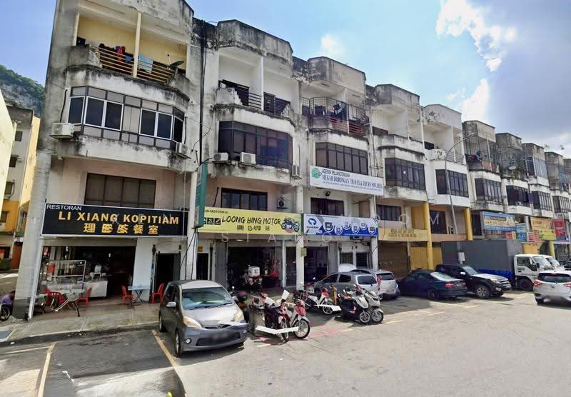Shop / Office for Sale in Taman Sri Batu Caves (Batu Caves) - Kenny Ng Moom Siang - Exterior - PropertyGuru.com.my