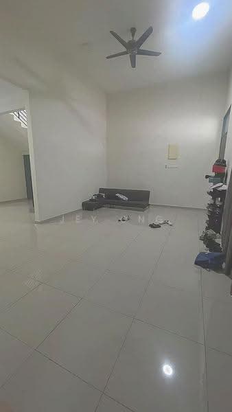 3-storey Terraced House for Sale in Taman Kota Permai (Bukit Mertajam) - Jey Ong - Living Room - PropertyGuru.com.my