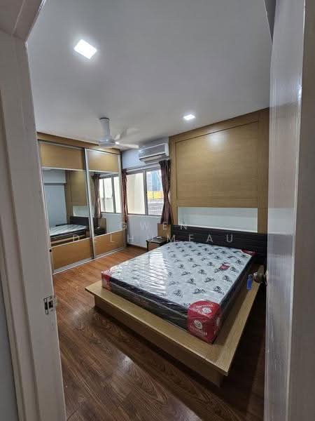 Condominium for Sale at Menara Bangsar - Gwen Delhumeau - Master Bedroom - PropertyGuru.com.my