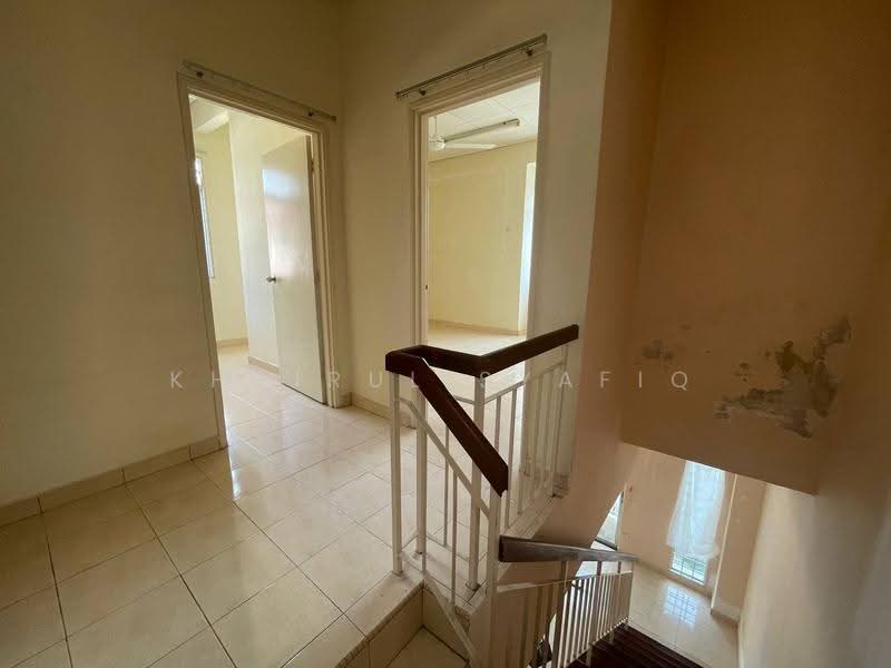 Rumah Kluster untuk Dijual di Alam Suria (Puncak Alam) - Khairul Syafiq - Corridor - PropertyGuru.com.my