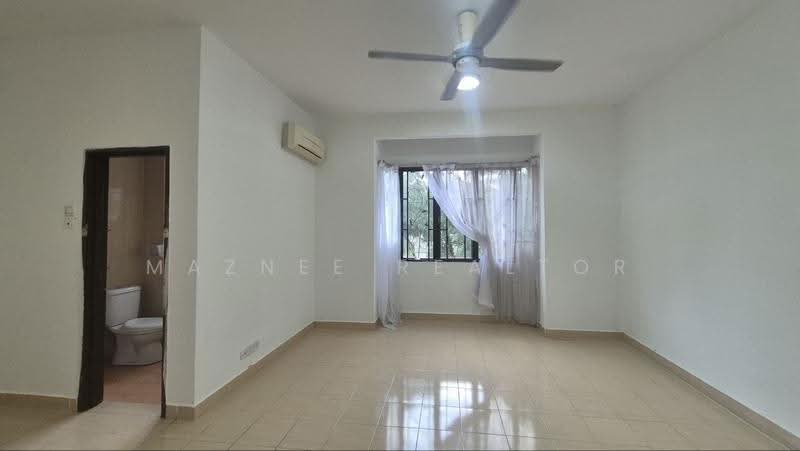 2.5-storey Terraced House for Rent in Taman Bukit Kajang Baru (Kajang) - Maznee Realtor - Bathroom - PropertyGuru.com.my