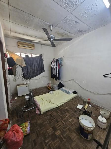 2-storey Terraced House for Sale in Damansara Jaya (Petaling Jaya) - Bryan Wong - Bedroom - PropertyGuru.com.my