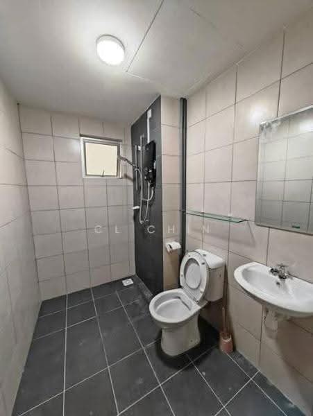 Kondominium untuk Disewa di D'Terra Residences - CL Chin - Bathroom - PropertyGuru.com.my