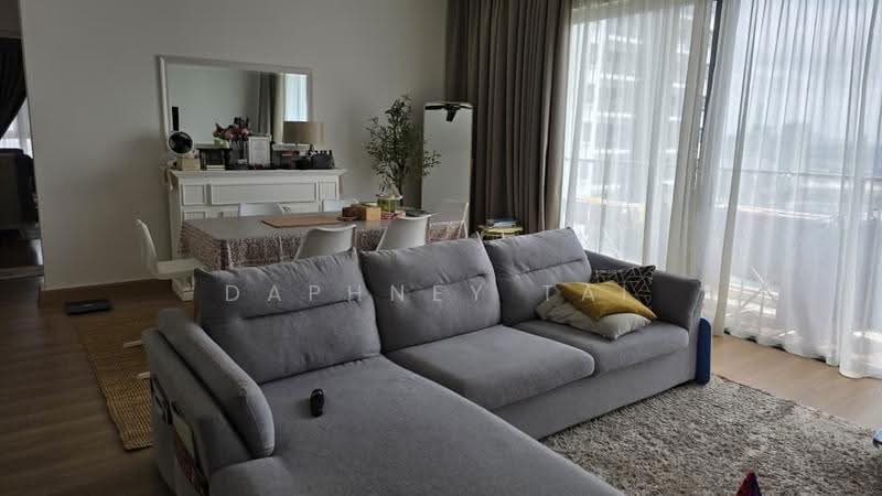 Kondominium untuk Dijual di Lakeville Residence - Daphney Tai - Living Room - PropertyGuru.com.my