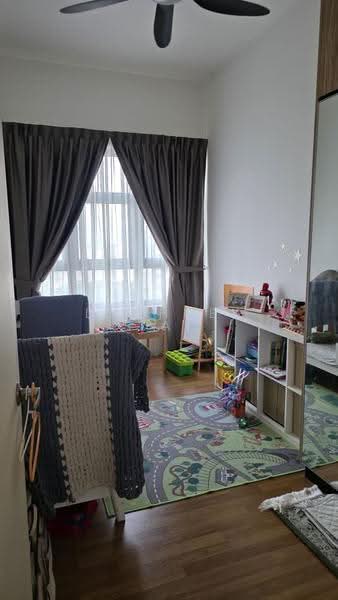 Kondominium untuk Dijual di Lakeville Residence - Daphney Tai - Bedroom - PropertyGuru.com.my