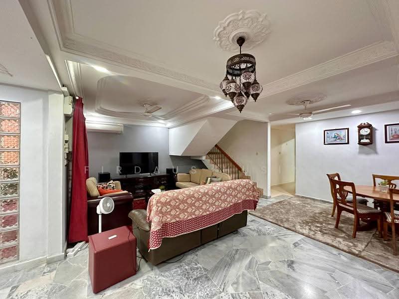 2-storey Terraced House for Sale in Batu Caves (Kuala Lumpur) - Firdaus Husin - Living Room - PropertyGuru.com.my