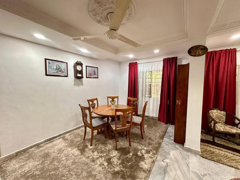 2-storey Terraced House for Sale in Batu Caves (Kuala Lumpur) - Firdaus Husin - Dining Room - PropertyGuru.com.my