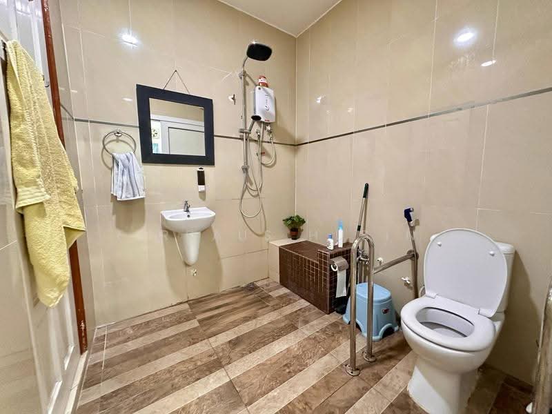 2-storey Terraced House for Sale in Batu Caves (Kuala Lumpur) - Firdaus Husin - Bathroom - PropertyGuru.com.my