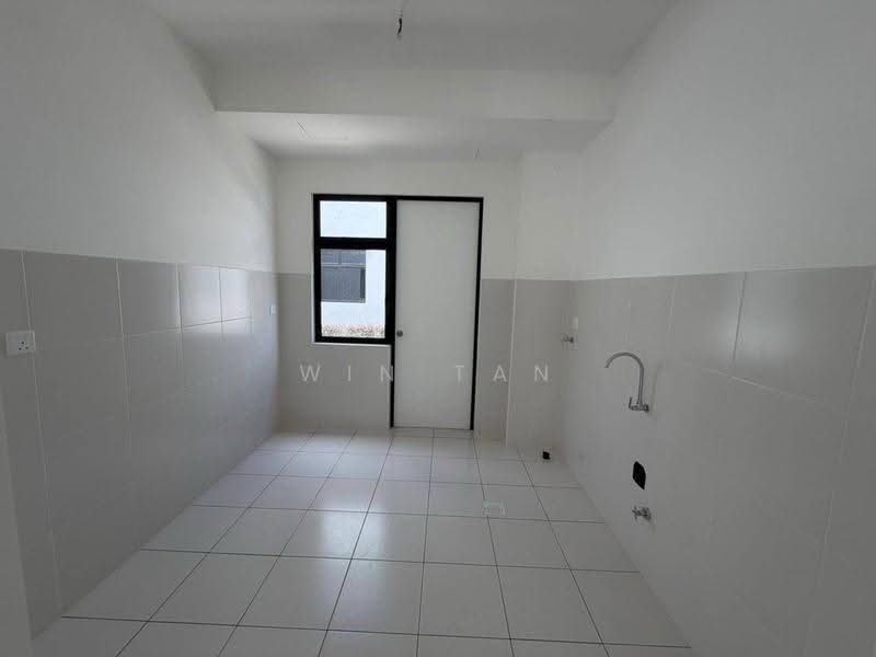 Terraced House for Sale in Kota Masai (Pasir Gudang) - Win Tan - Kitchen - PropertyGuru.com.my