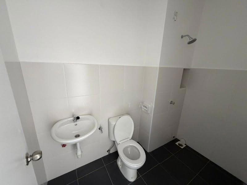 Terraced House for Sale in Kota Masai (Pasir Gudang) - Win Tan - Bathroom - PropertyGuru.com.my