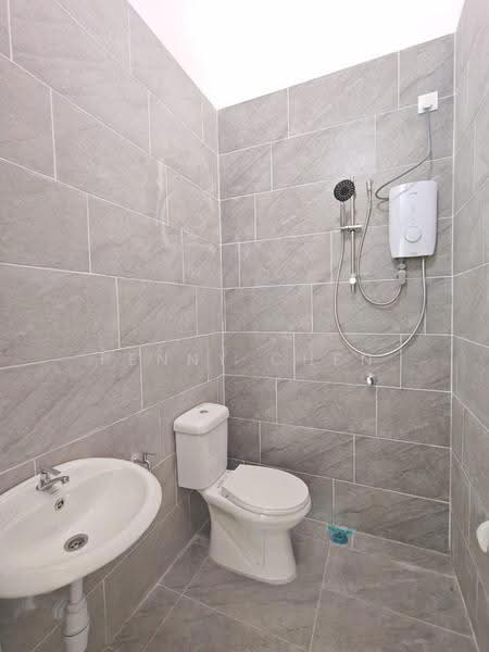 1-storey Terraced House for Rent in Seri Margosa (Ipoh) - PENNY CHEN - Bathroom - PropertyGuru.com.my