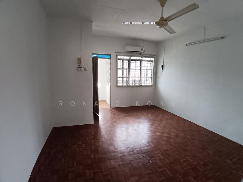 2-storey Terraced House for Sale in Gunung Rapat (Ipoh) - Ronald Kong - PropertyGuru.com.my