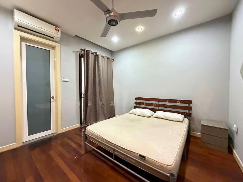Bungalow House for Rent in Taman Villa Senja (Rawang) - Uthaya Kumar - Bedroom - PropertyGuru.com.my