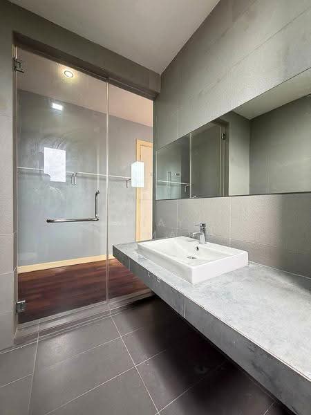 Bungalow House for Rent in Taman Villa Senja (Rawang) - Uthaya Kumar - Bathroom - PropertyGuru.com.my