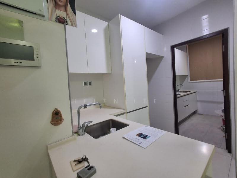 Service Residence for Sale at Paragon Residences @ Straits View - Helen Lee - Kitchen - PropertyGuru.com.my