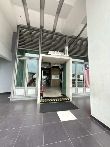 Kediaman Servis untuk Dijual di Maritime Suite - Fanny Wong - Entrance - PropertyGuru.com.my
