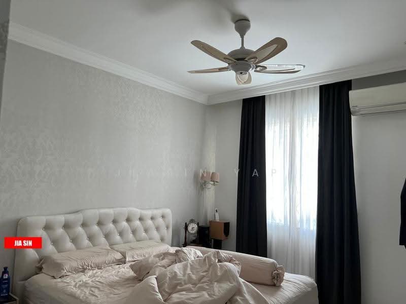 Semi-Detached House for Rent in Bukit Dumbar (Jelutong) - Jiasin Yap - Bedroom - PropertyGuru.com.my