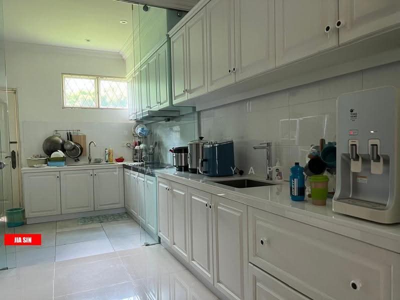 Semi-Detached House for Rent in Bukit Dumbar (Jelutong) - Jiasin Yap - Kitchen - PropertyGuru.com.my
