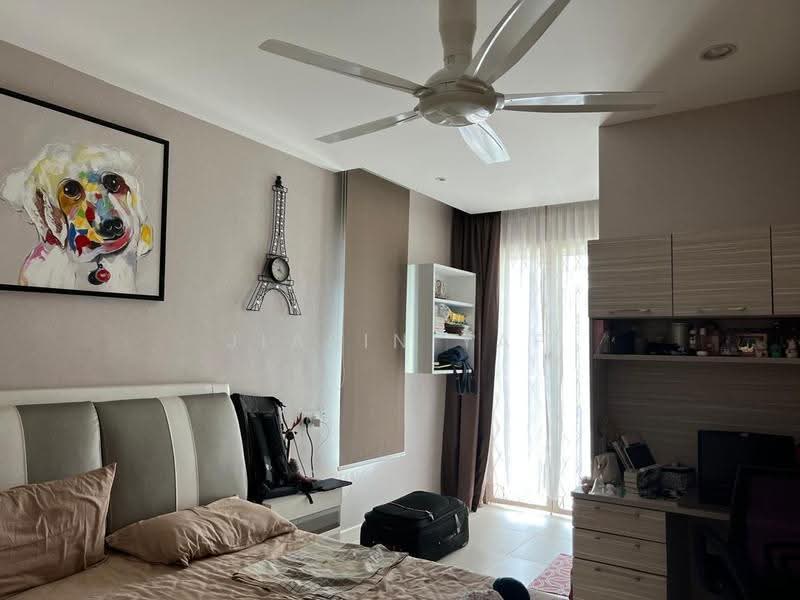 Semi-Detached House for Rent in Bukit Dumbar (Jelutong) - Jiasin Yap - Bedroom - PropertyGuru.com.my