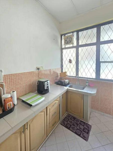 Rumah Teres 2-Tingkat untuk Dijual di Taman Perling (Perling) - Iden Tan - Kitchen - PropertyGuru.com.my