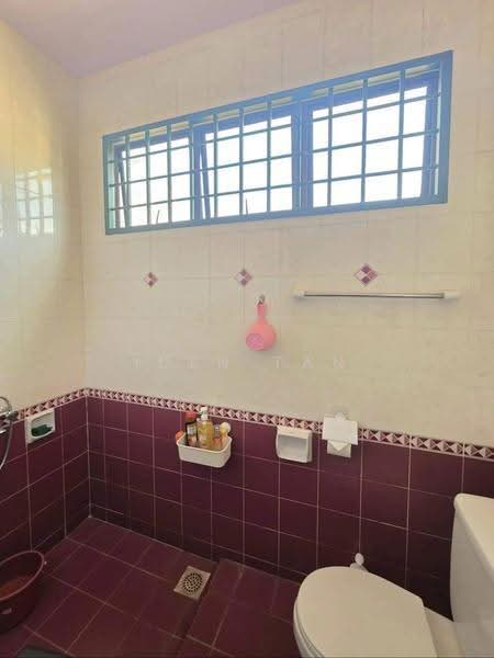 Rumah Teres 2-Tingkat untuk Dijual di Taman Perling (Perling) - Iden Tan - Bathroom - PropertyGuru.com.my